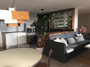 Exklusiver Souterrain - zentral, ruhig mit großer Terrasse, Bergblick und privaten Sauna zzgl